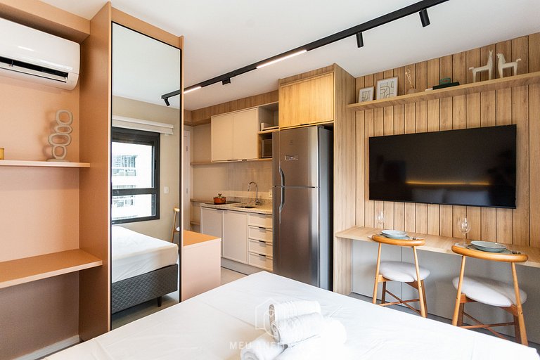 Cama queen, lazer completo a 1km do Allianz Parque