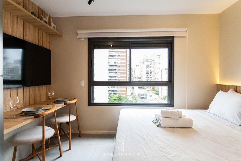 Cama queen, lazer completo a 1km do Allianz Parque