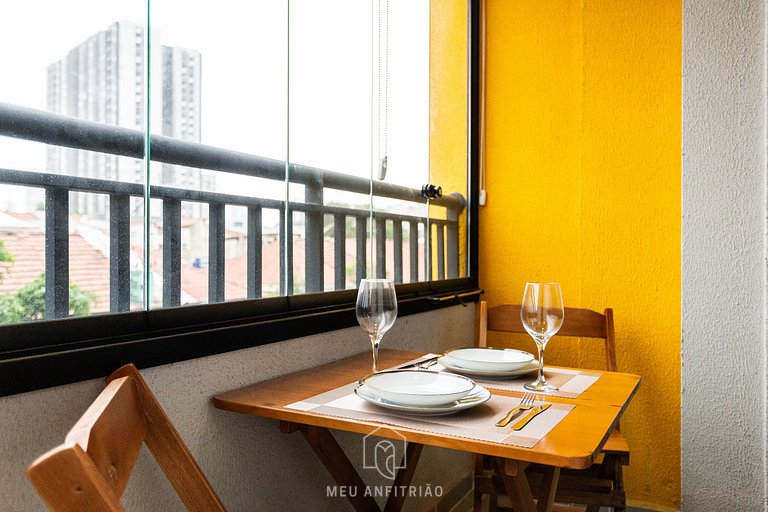 Studio completo de 26m², varanda, a 600m do metrô