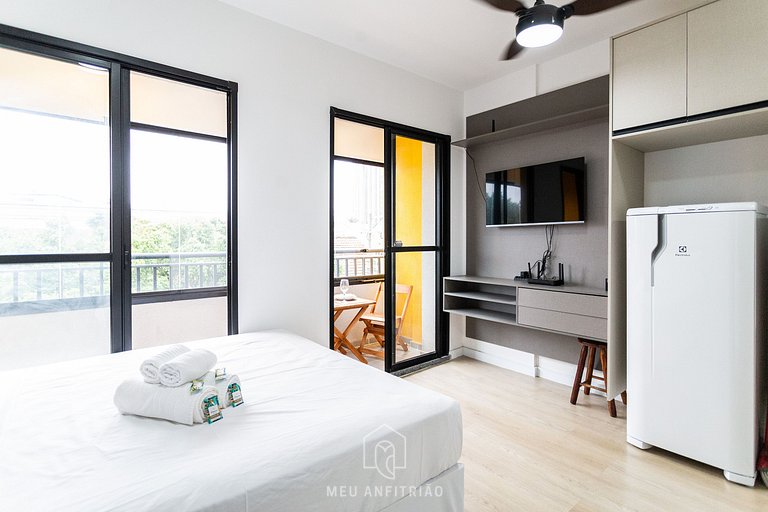 Full studio of 26m², balcony, 600m from the subway