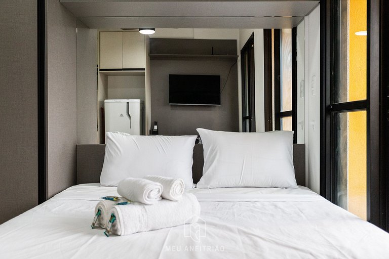 Full studio of 26m², balcony, 600m from the subway