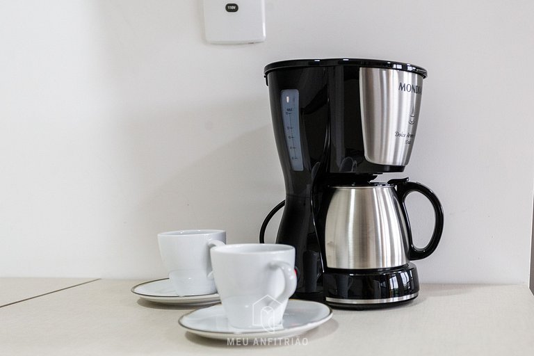 Full studio of 26m², balcony, 600m from the subway