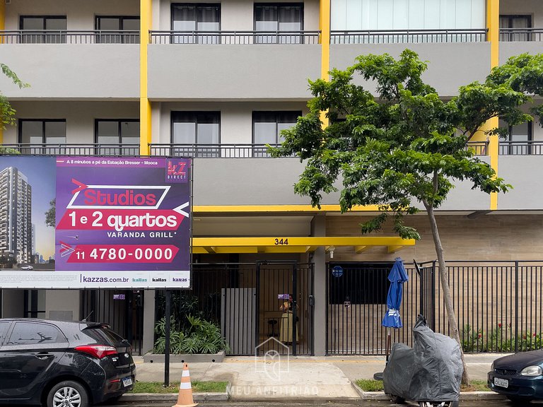 Studio completo de 26m², varanda, a 600m do metrô