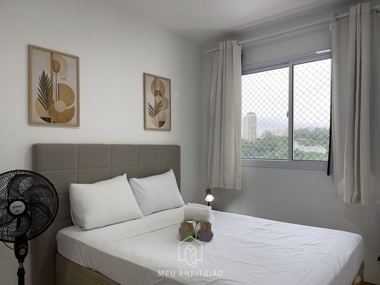 Apt w/ balcony and leisure near Nações Unidas Av.