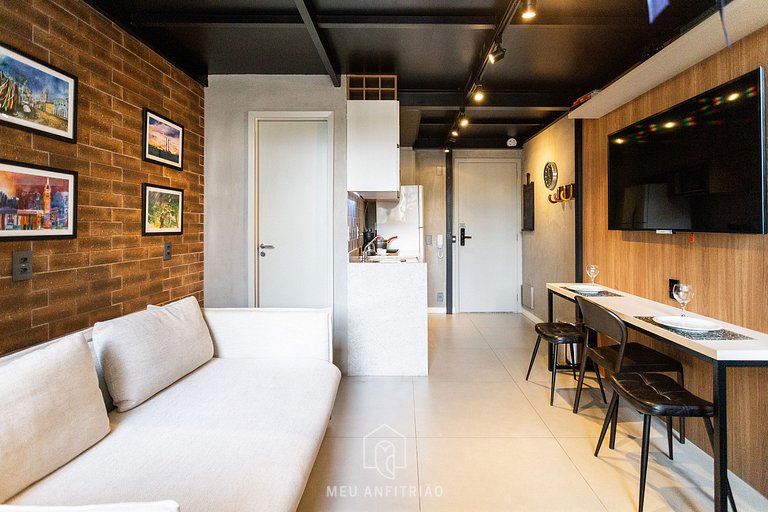 Loft completo perto do metrô na Vila Madalena