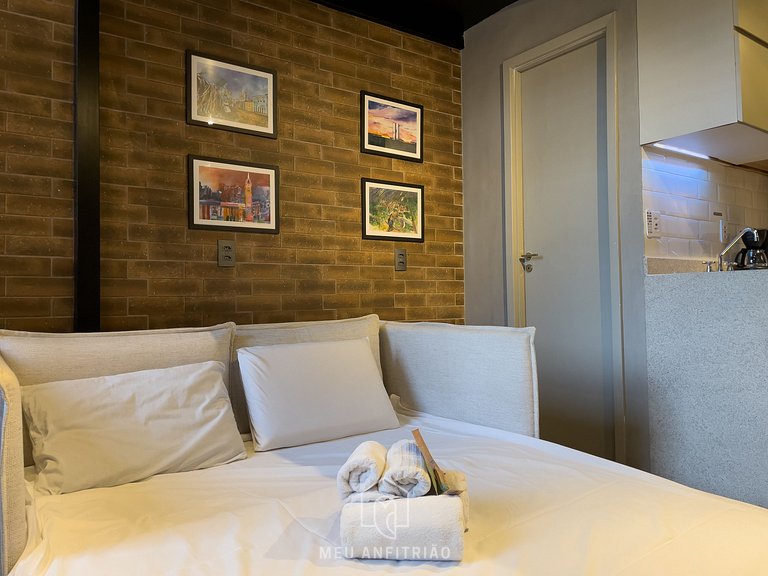 Loft completo perto do metrô na Vila Madalena