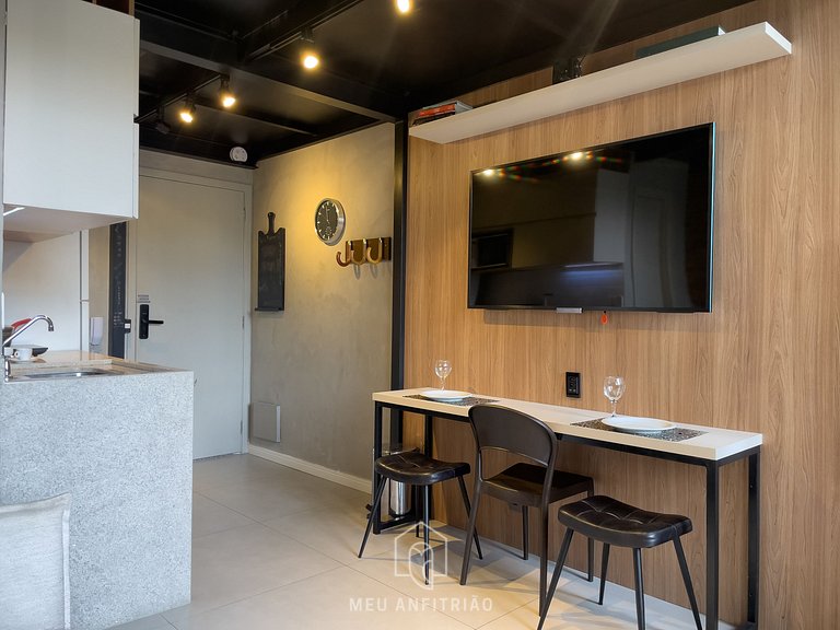 Loft completo perto do metrô na Vila Madalena