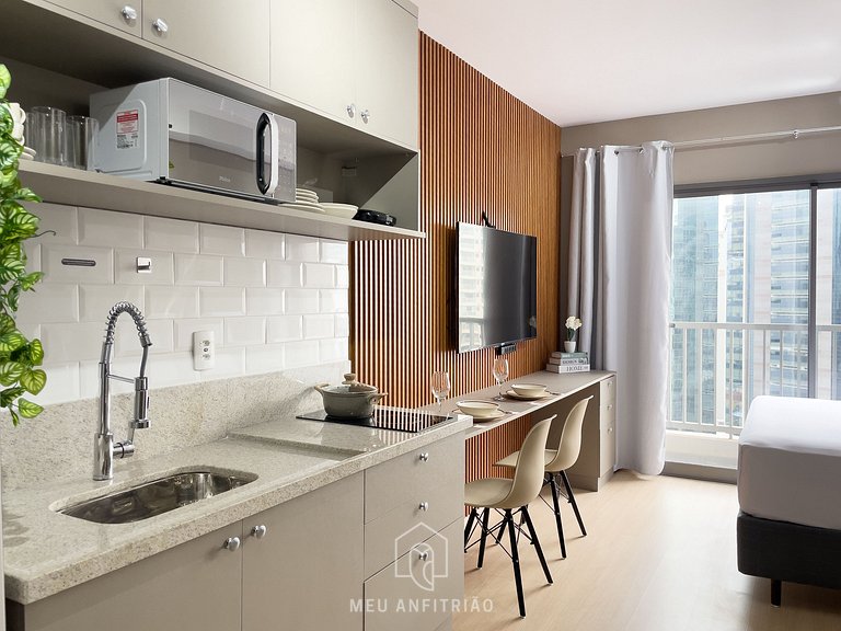 24m² | Completo | Piscina e lazer | Av Faria Lima