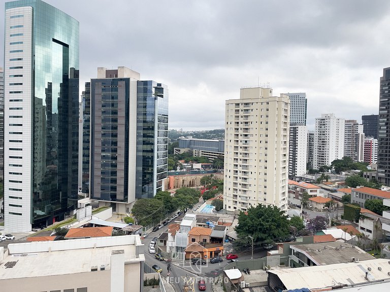 24m² | Completo | Piscina e lazer | Av Faria Lima