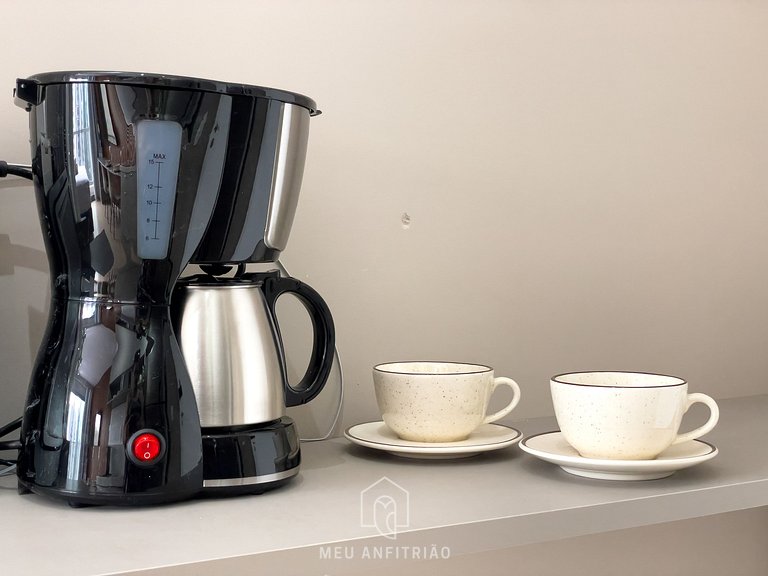 24m² | Completo | Piscina e lazer | Av Faria Lima