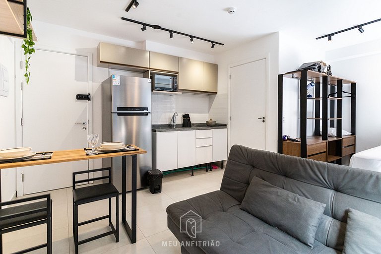 3 people|Equipped kitchen|Gym|250m from the subway