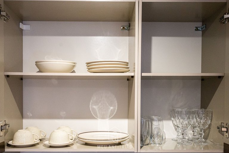 3 people|Equipped kitchen|Gym|250m from the subway