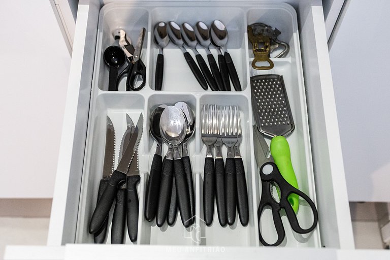 3 people|Equipped kitchen|Gym|250m from the subway