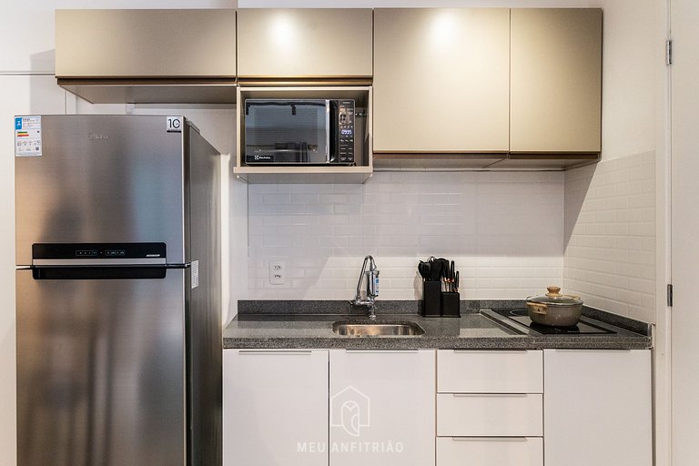 3 people|Equipped kitchen|Gym|250m from the subway