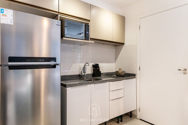 3 people|Equipped kitchen|Gym|250m from the subway