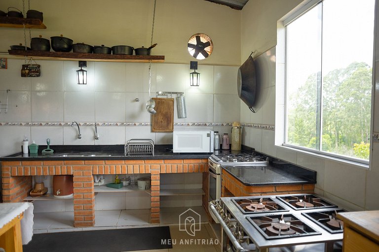 Farm House in Ibiúna with Pool and Soccer Field