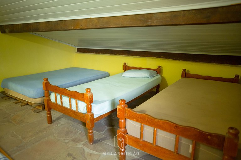 Farm House in Ibiúna with Pool and Soccer Field