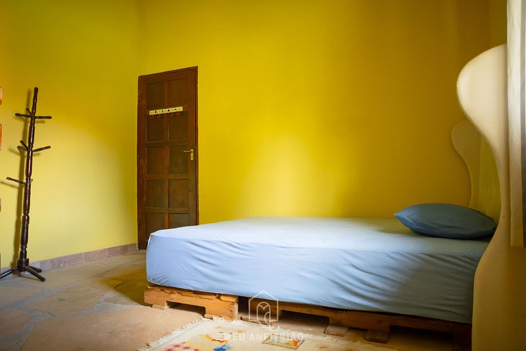 Farm House in Ibiúna with Pool and Soccer Field