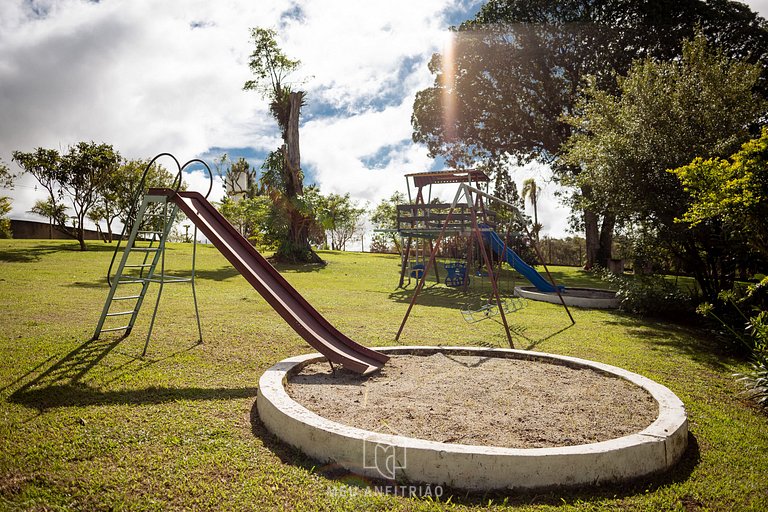 Finca en Ibiúna con Piscina y Cancha de Fútbol