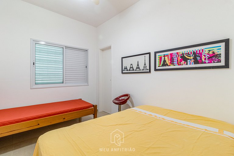 100m², 3 suites, 300 meters from Enseada Beach