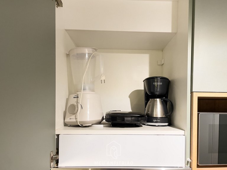 30m² | Jacuzzi | Gym | 350m subway | Rebouças Av.