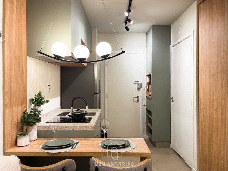 30m² | Jacuzzi | Gym | 350m subway | Rebouças Av.