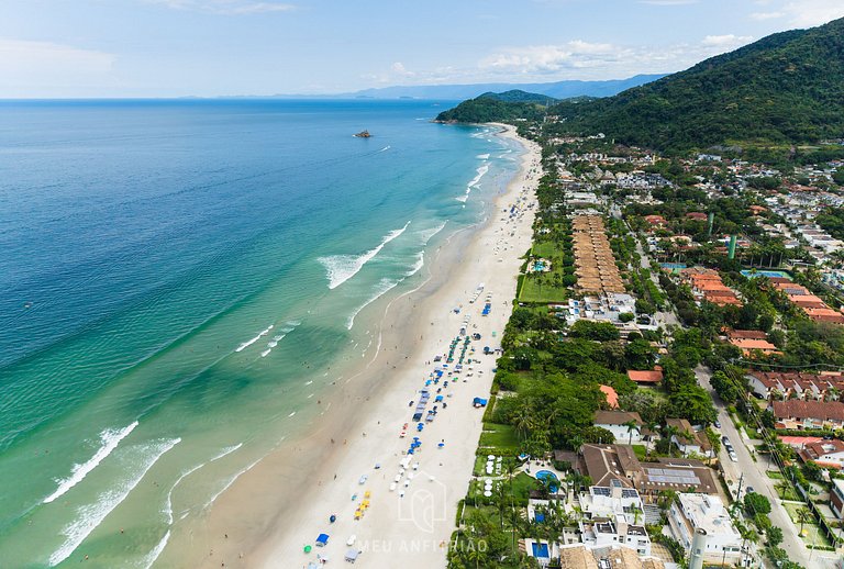 5 suítes | Sauna | Piscina | 50m da praia