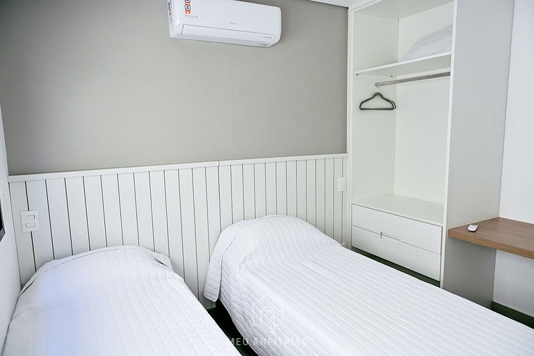 5 suítes | Sauna | Piscina | 50m da praia