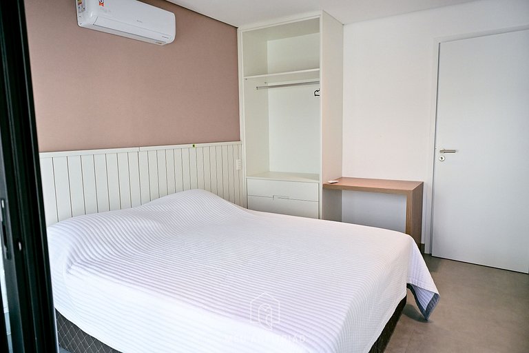 5 suítes | Sauna | Piscina | 50m da praia