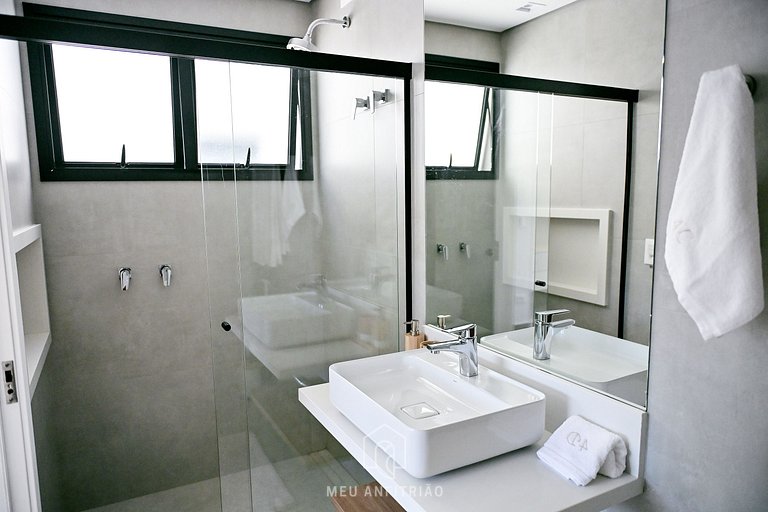 5 suites | Sauna | Piscina | A 50 m de la playa