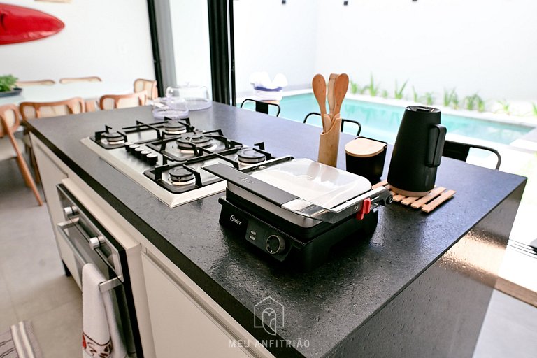 5 suites | Sauna | Swimming pool | 50m from beach