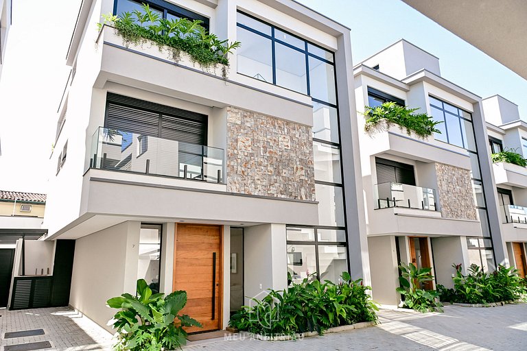 5 suites | Sauna | Swimming pool | 50m from beach