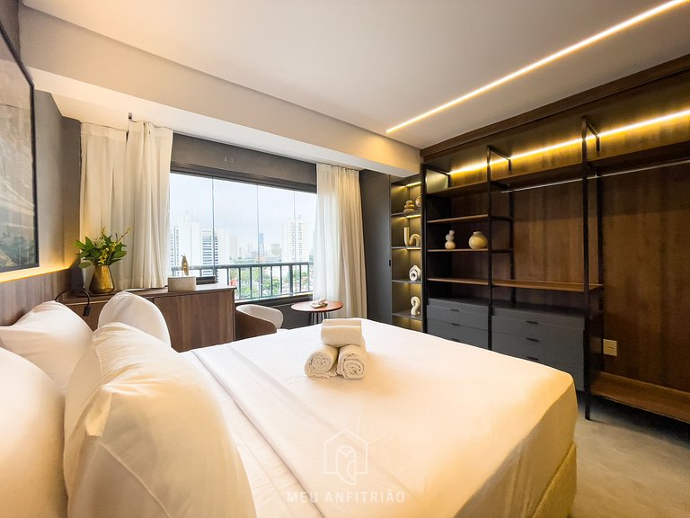 25m² | 2 pessoas | Piscina | Acesso à Av. Morumbi