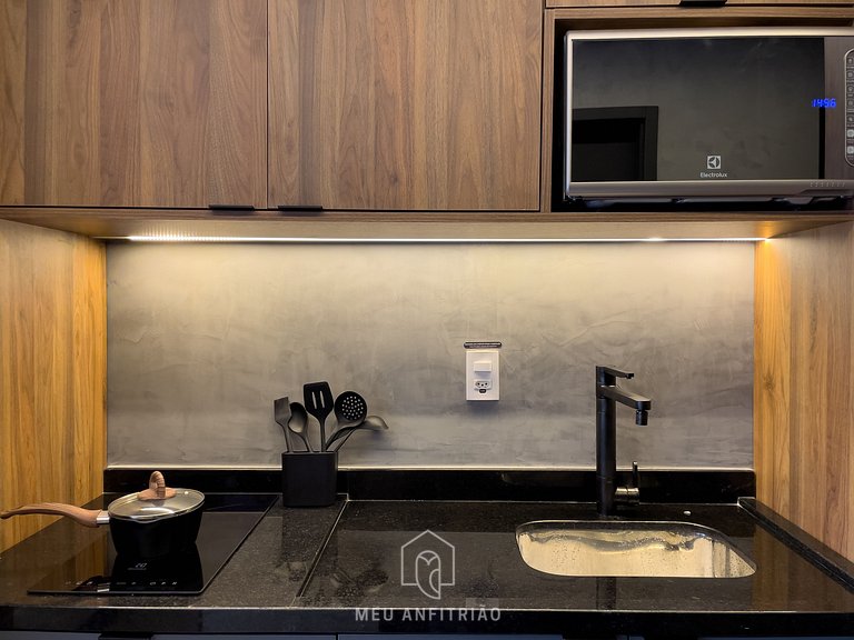 25m² | 2 pessoas | Piscina | Acesso à Av. Morumbi