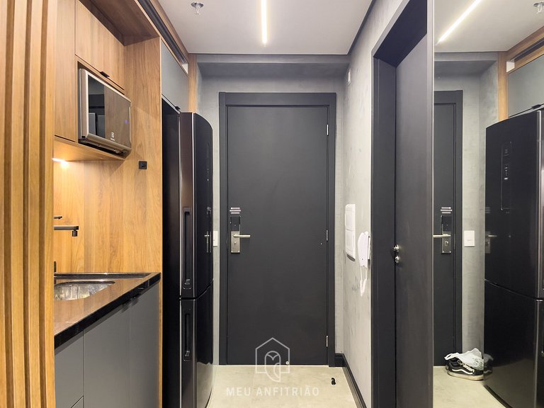 25m² | 2 pessoas | Academia | Acesso à Av. Morumbi