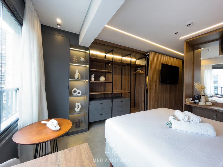 25m² | 2 pessoas | Piscina | Acesso à Av. Morumbi