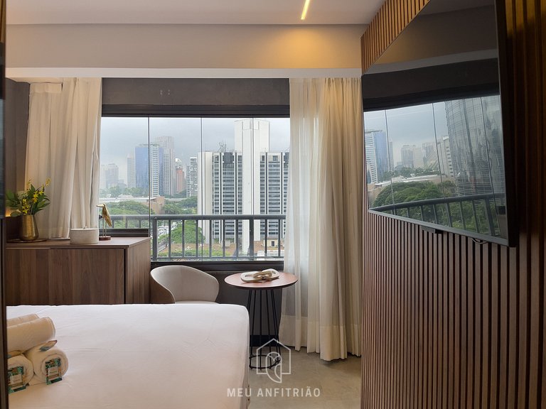 25m² | 2 pessoas | Academia | Acesso à Av. Morumbi