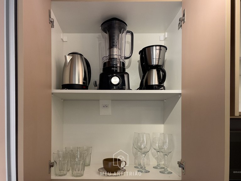 3 people Full kitchen Gym 600m from the subway