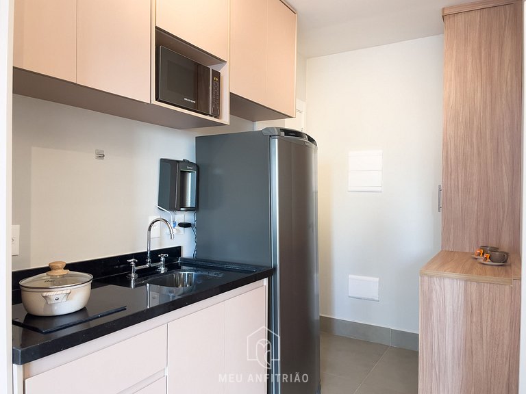 3 people Full kitchen Gym 600m from the subway