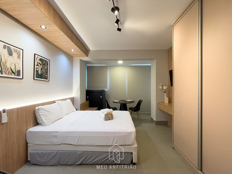 3 people Full kitchen Gym 600m from the subway