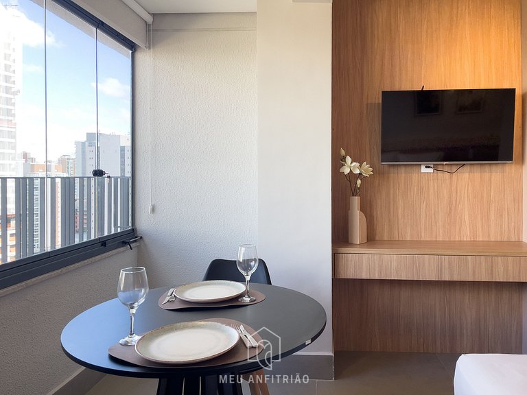 3 people Full kitchen Gym 600m from the subway