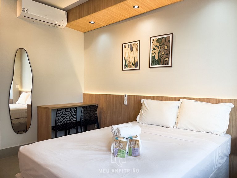 3 people Full kitchen Gym 600m from the subway