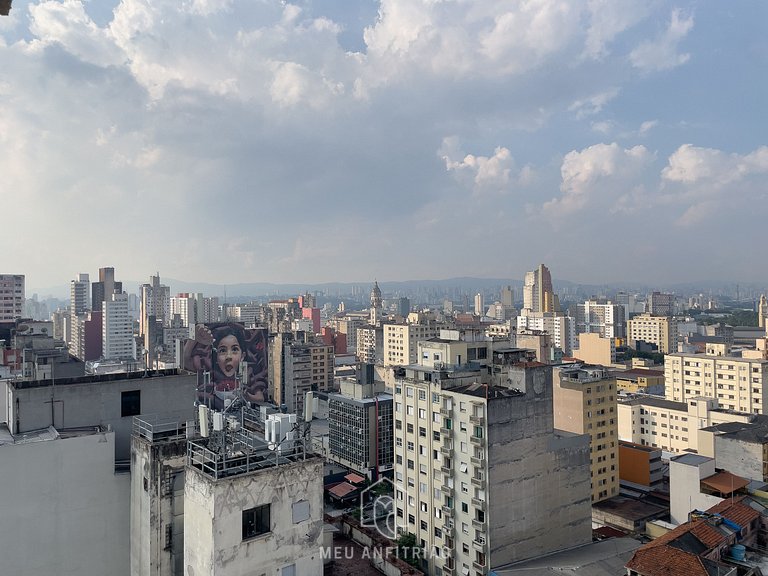 Apto amplo | 1 quarto | Varanda | 450m do metrô