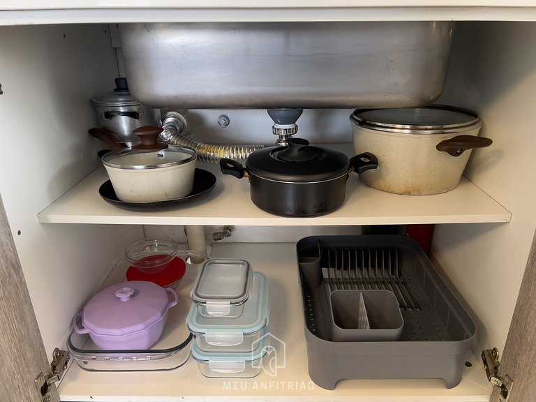 Apto amplo | 1 quarto | Varanda | 450m do metrô