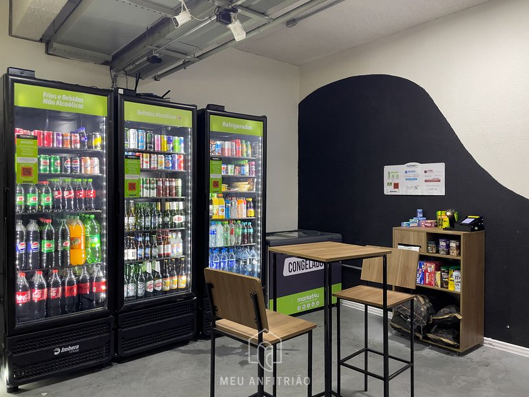 Apto amplo | 1 quarto | Varanda | 450m do metrô