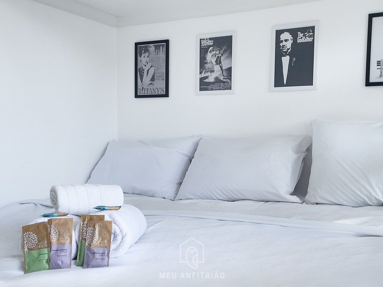 3 pessoas | Cama King | Piscina | 180m do metrô