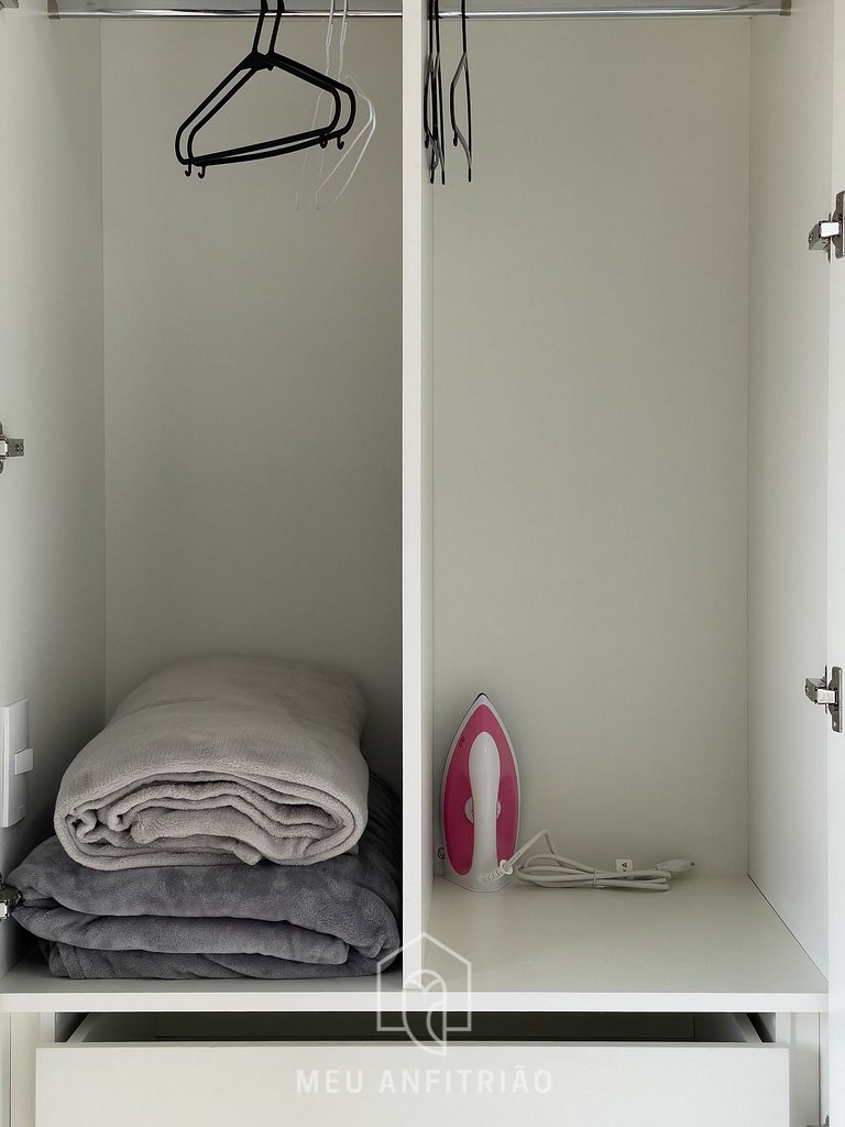 3 personas | Cama King | Piscina | 180 m del metro