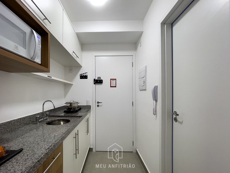 3 people | King bed | Pool | 180m from the subway