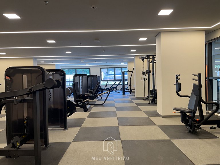 Cama queen | Varanda | Academia | Av. Morumbi