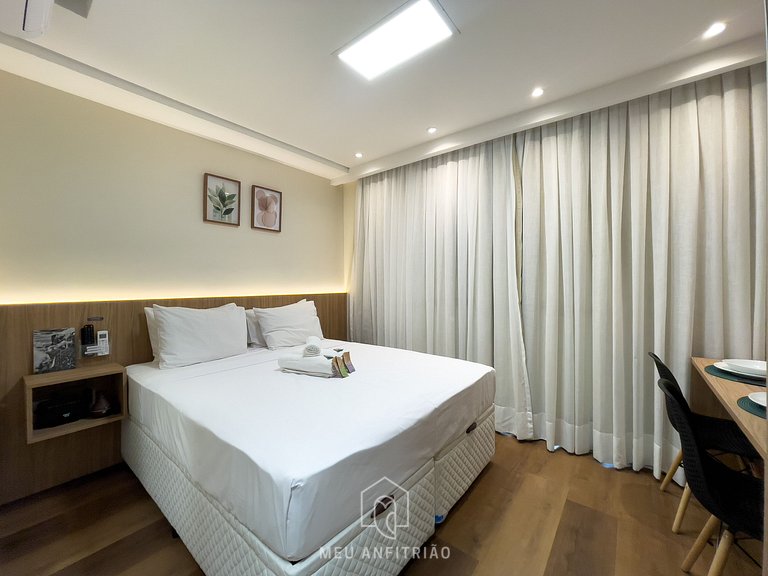 Cama queen | Piscina | Academia | Av. Morumbi